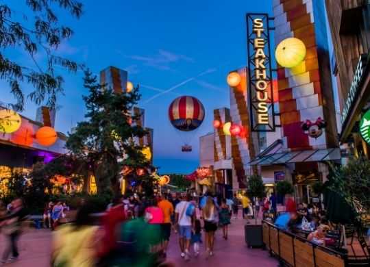 Restaurants Disney Village